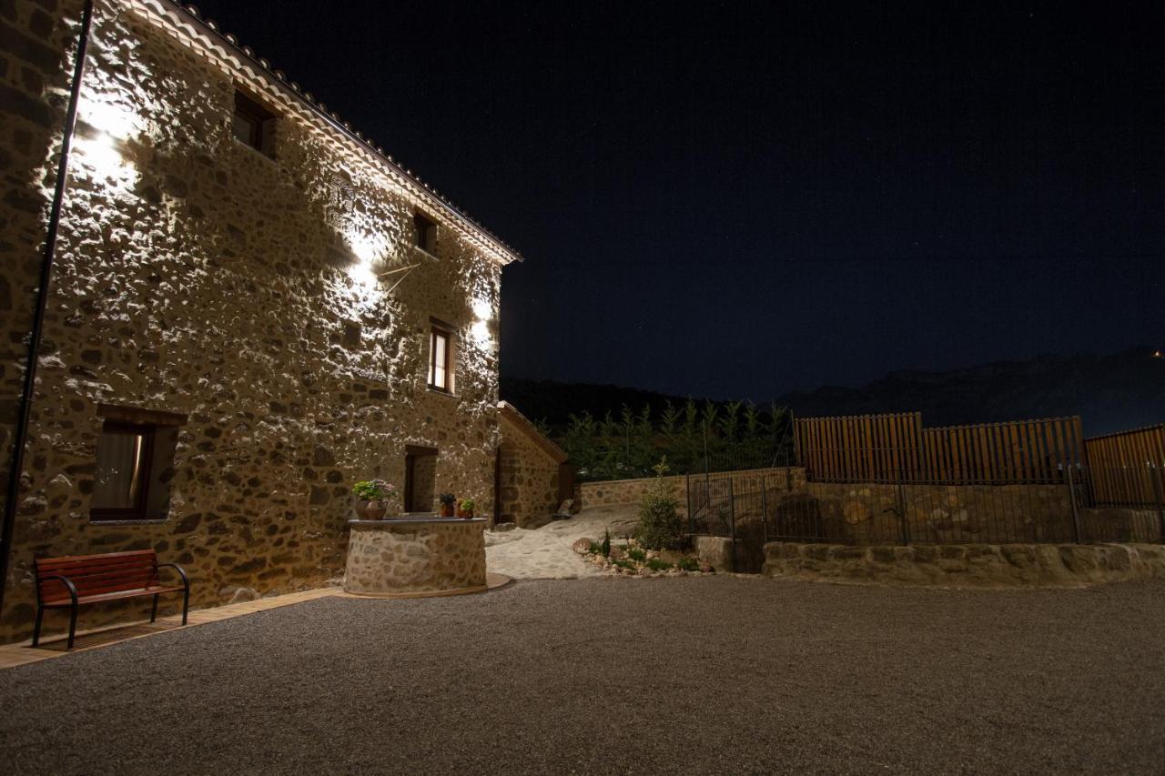 Villa La Creu De La Pinya Berga Exterior foto